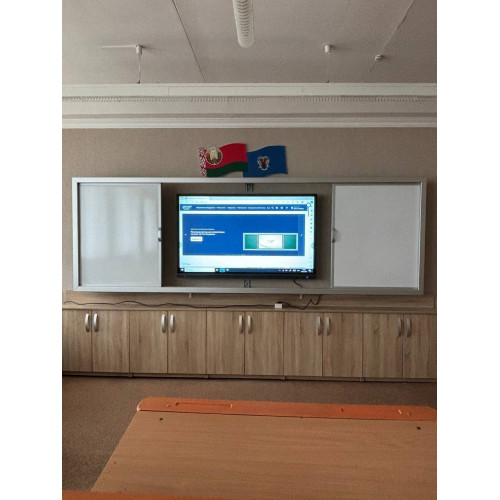 Монтаж интерактивных панелей