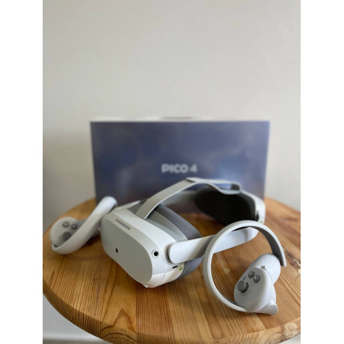 Автономный VR шлем Pico4 Ultra